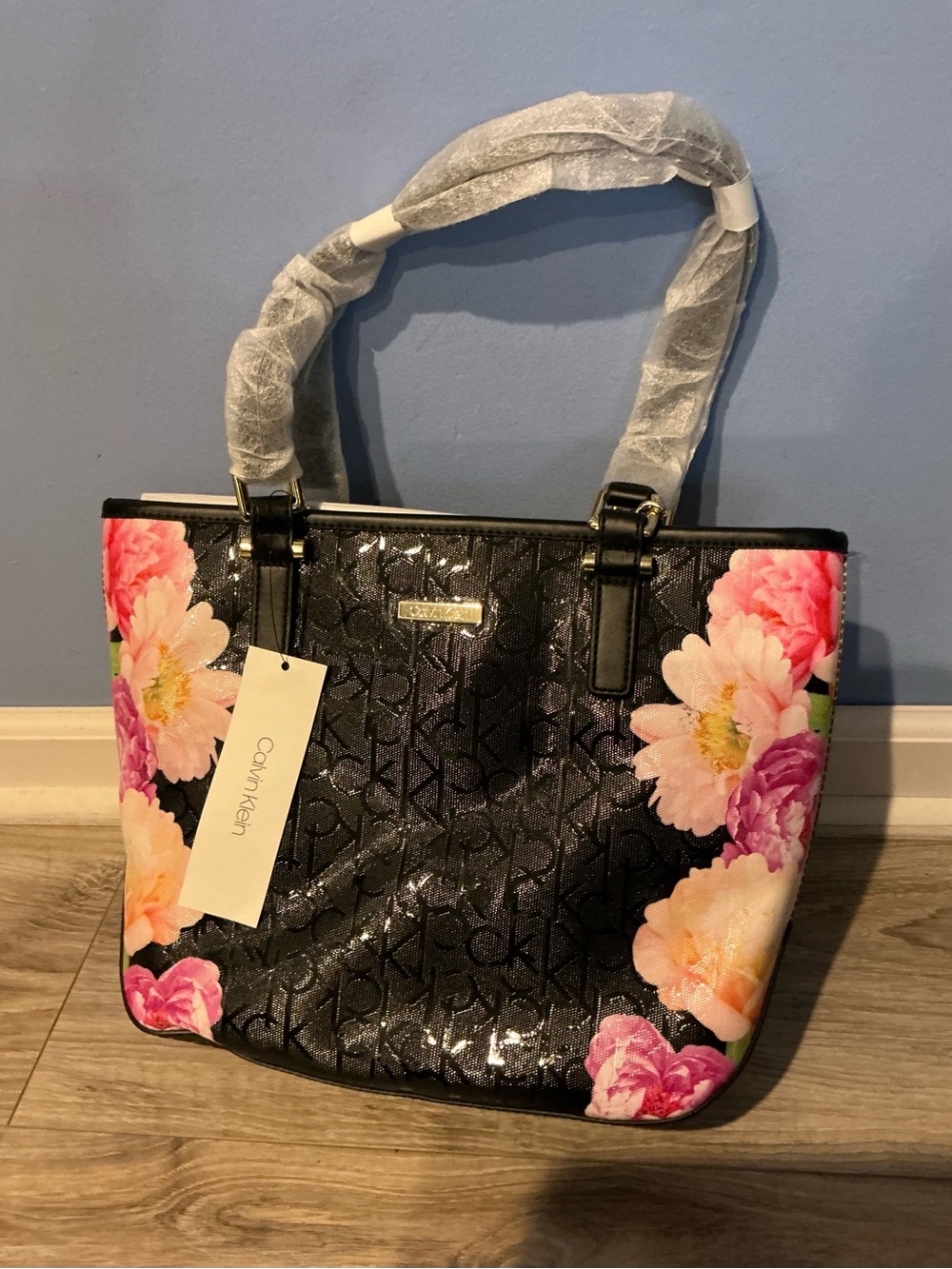 NWT Calvin Klein Floral Printed Textured Emboss North/South Tote Purse MSRP 158.